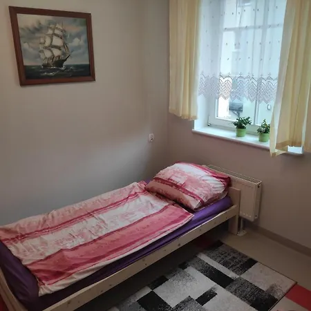 Nocleg ze śniadaniem Kolejowa 3*